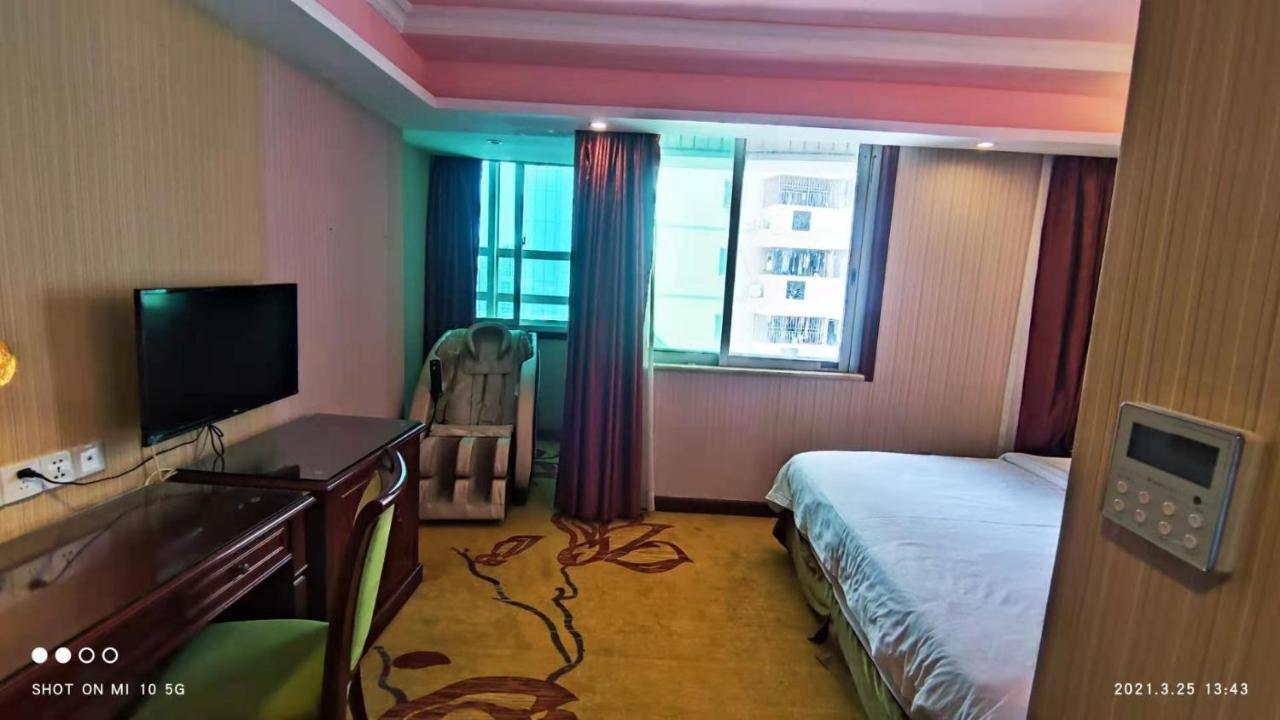 Vienna Hotel Shenzhen Railway Station Exterior photo