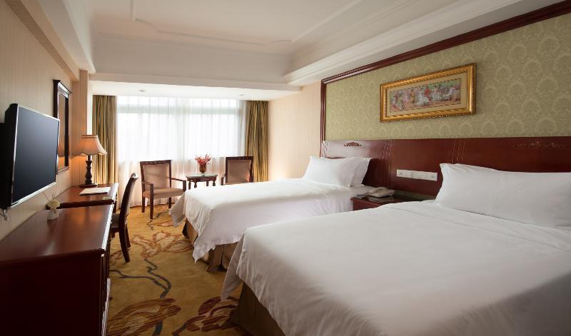 Vienna Hotel Shenzhen Railway Station Exterior photo