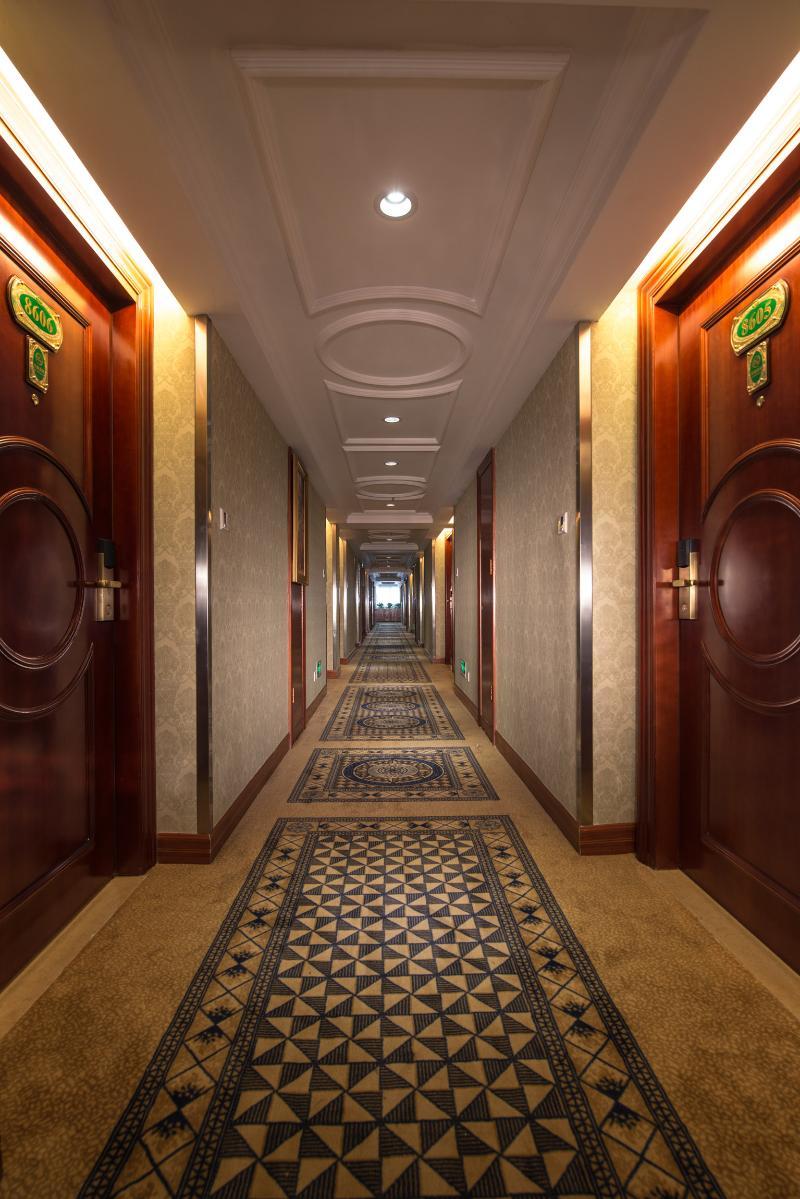 Vienna Hotel Shenzhen Railway Station Exterior photo